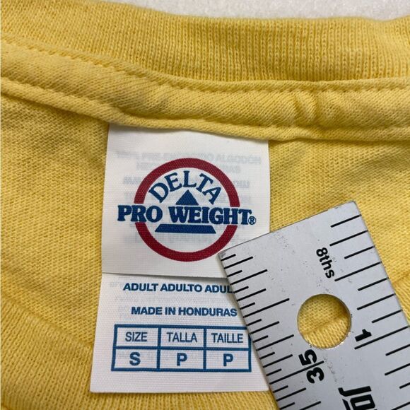 Robin The Boy Wander Graphic T-shirt Women Small Yellow Short Sleeve - Picture 4 of 5